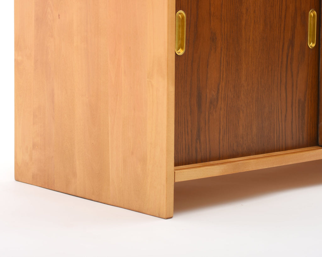 Detail view of the cabinet side and sliding door